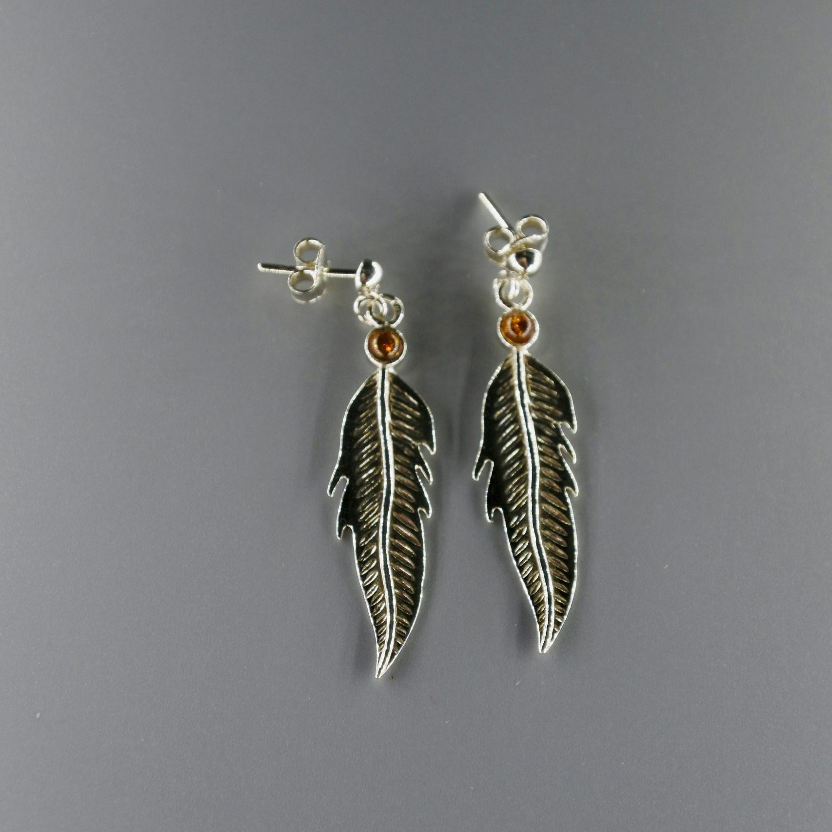 Feather amber stone