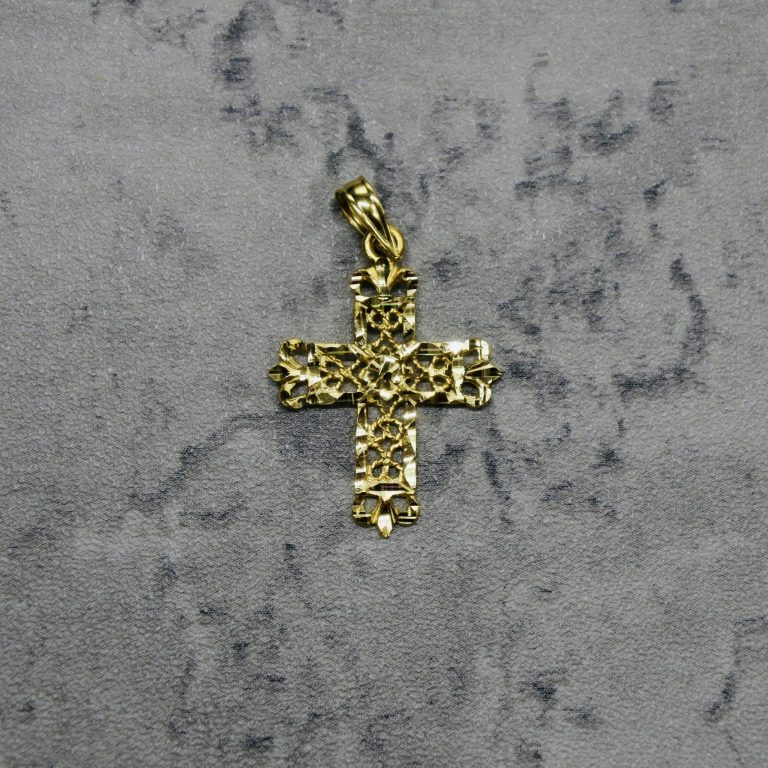 Cross pendant yellow gold