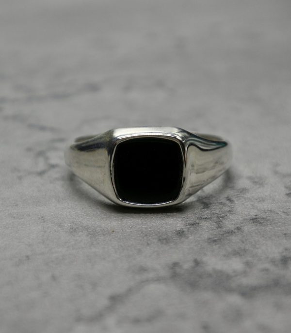 Viereckiger Sieglering mit Onyx Stein