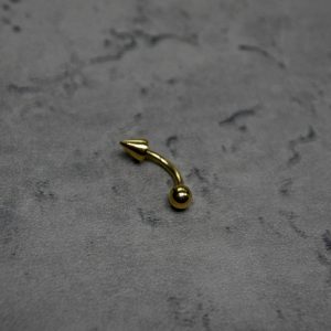 Augenbraunpiercing